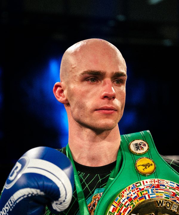Gianny De Leu with his WBC belt
